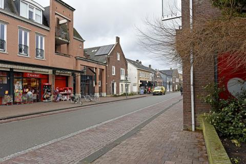 Hoofdstraat 5 en 5a en 5b, RIJEN